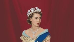 Royal Portraits Showcase Captivates Edinburgh