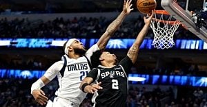 Cooper Flagg Shines As Mavericks Fall To Spurs In High-Scoring Battle