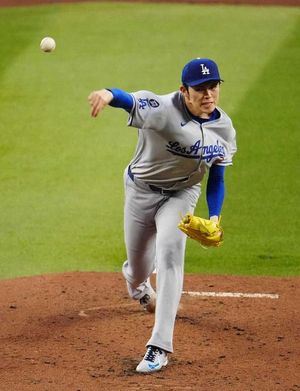 Roki Sasaki Struggles As Dodgers Rally For Win