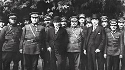 Algıların Ticareti: Sosyal Medyadaki İdeoloji Şövalyelerine Eleştiriler