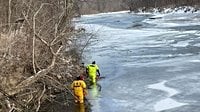 Firefighters dispatch to helicopter crash in Meramec River