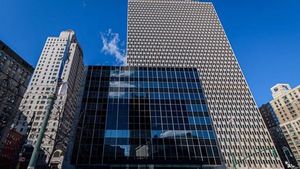 White Powder Scare Shuts Down Manhattan Federal Building