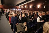 Premiera filmu „21.37” w kinie Moskwa w Kielcach w 20. rocznicę śmierci świętego Jana Pawła II. Na zakończenie zaśpiewano 