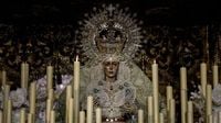DIRECTO | Cómo ver hoy gratis por televisión y online la Madrugá de Sevilla 2025 | Las Provincias