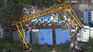 Search Underway After Shenzhen Rail Construction Collapse