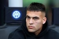 Inter to make late Lautaro Martinez call ahead of Champions League second leg vs. Barcelona