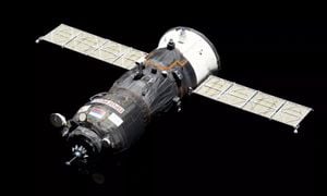 Russian Progress Spacecraft Delivers Smell And Supplies To ISS