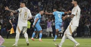 Cruz Azul Edges Tigres To Reach CONCACAF Final
