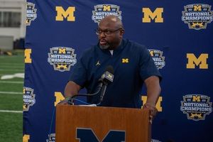 Michigan Bolsters Backfield With Ex-Oklahoma Star Taylor Tatum