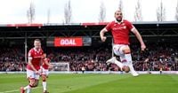 Jay Rodriguez on target as Wrexham beat promotion rivals Stockport