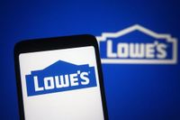 Lowe’s acquisition of Artisan Design Group expands B2B ecommerce