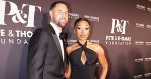 Megan Thee Stallion And Klay Thompson Share Playful Gym Romance