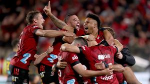 Crusaders And Chiefs Excel With Thrilling Super Rugby Victories