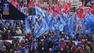 Protests Erupt Across Italy Against Government Policies