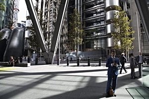 Hargreaves Lansdown Slashes Fees Amid Market Shakeup