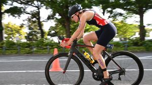 Former Norm Smith Medallist Takes On Melbourne To Warrnambool Cycling Race