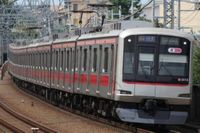 東急線の主力車両が全面リニューアルへ！ 内外装を一新して大幅イメチェン 導入から約20年が経過 | 乗りものニュース