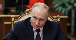 Putin Signals Conditional Support For US Ceasefire Proposal