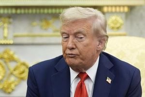 Trump Proposes Unprecedented GOP Convention Before Midterms