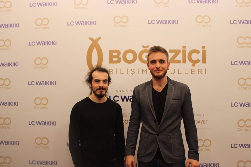 Ödül törenine, Evrim Ağacı'nı temsilen Eyüp Can Akman ve Çınar Ege Bakırcı katıldı.