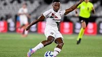 El palo le negó un golazo a Jhon Arias en Botafogo vs. Fluminense: vea el video