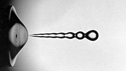 Su İçindeki Kabarcıklar, Kozmolojik Yasaları Keşfetmemizi Sağlıyor!