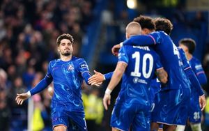 Chelsea Triumphs Over Brentford To Keep Title Hopes Alive