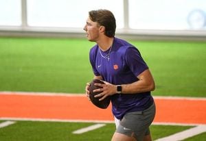 Cade Klubnik Faces Pressure Ahead Of Clemson's 2025 Season