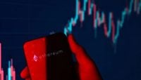 Ethereum koers schiet omhoog en herovert $2.000, maar waarom?