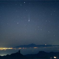 Comet Ikeya-Zhang Over Tenerife