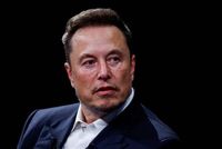테슬라(TSLA.O) 주가 하락...머스크의 스페이스X 지분 격차 좁혀