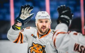 SKA-Neftyanik Khabarovsk Falls To Sibselmash 8-5