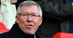Manchester United Legends Reunite With Ferguson Amid Identity Debate