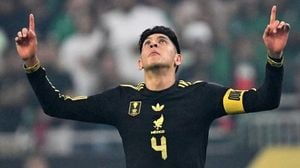 Mexico Clinches Tenth Gold Cup With Dramatic Win Over USMNT