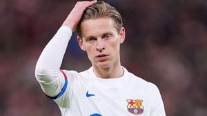 Frenkie De Jong Linked With Premier League Transfer Moves