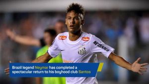 Neymar Jr. Returns Home To Santos FC