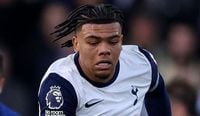 England's future No. 9? Tottenham prospect trains alongside senior Three Lions as search for Harry Kane's successor begins