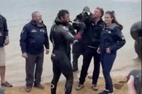 British endurance swimmer Ross Edgley becomes first to swim around Iceland - UPI.com