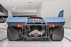 Yüzey alanının boyutu sürtünmeyi etkilemiyorsa neden yere daha fazla güç aktarması gereken yarış arabalarının lastikleri daha geniş yapılır?