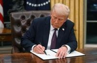 Trump to sign executive order making English the official language of the US