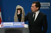 Jenrick waves wig at Tory conference and attacks judges as ‘open borders activists’