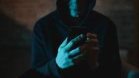 From London To China: One Stolen iPhone Unravels UK's Biggest Theft Ring, 40,000 Phones Smuggled