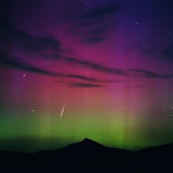 Bir Perseid Kutup Işığı
