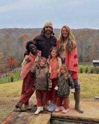 Thomas Rhett Jokes His Daughters Didn’t Understand His Career ‘Until a Couple Years Ago’