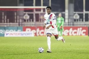 PSG's Axel Tape Set To Join Bayer Leverkusen