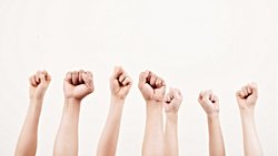 İnsanların Irklara Ayrılma İhtiyacı: Toplumsal Dinamikler ve Algıların Etkisi