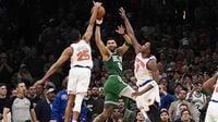 ニックスがシリーズ開幕2連勝 再び20点差逆転でセルティックスを敵地で下す｜NBAプレイオフ2025 - スポーティングニュース