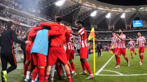 Barcelona Battles Atletico Madrid For Copa Del Rey Semifinals