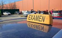 Șoferii ar putea fi scutiți de examnul teoretic