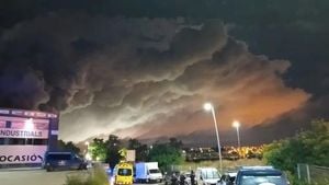 Fire In Vilanova I La Geltrú Triggers Emergency Confinement